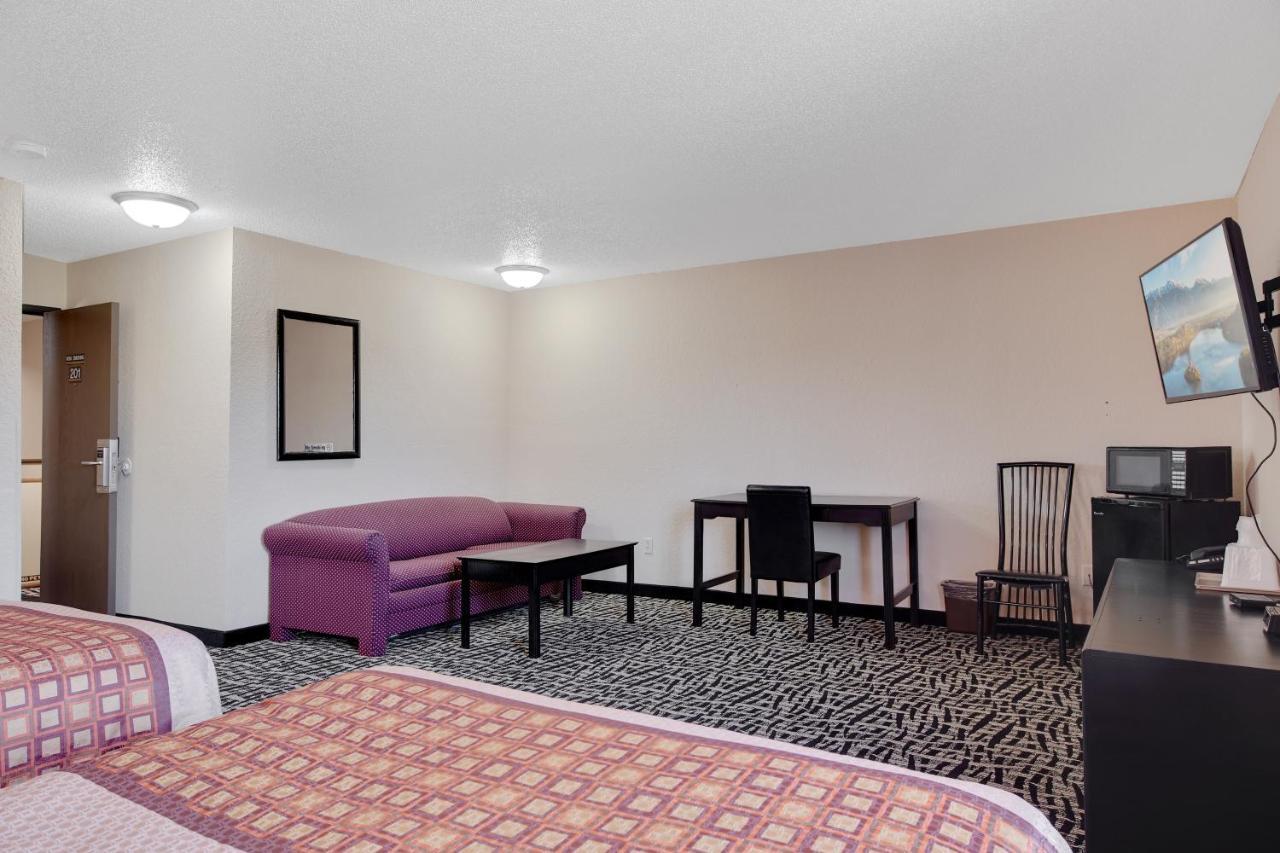 Americas Quality Inn & Suites - Finlayson Extérieur photo