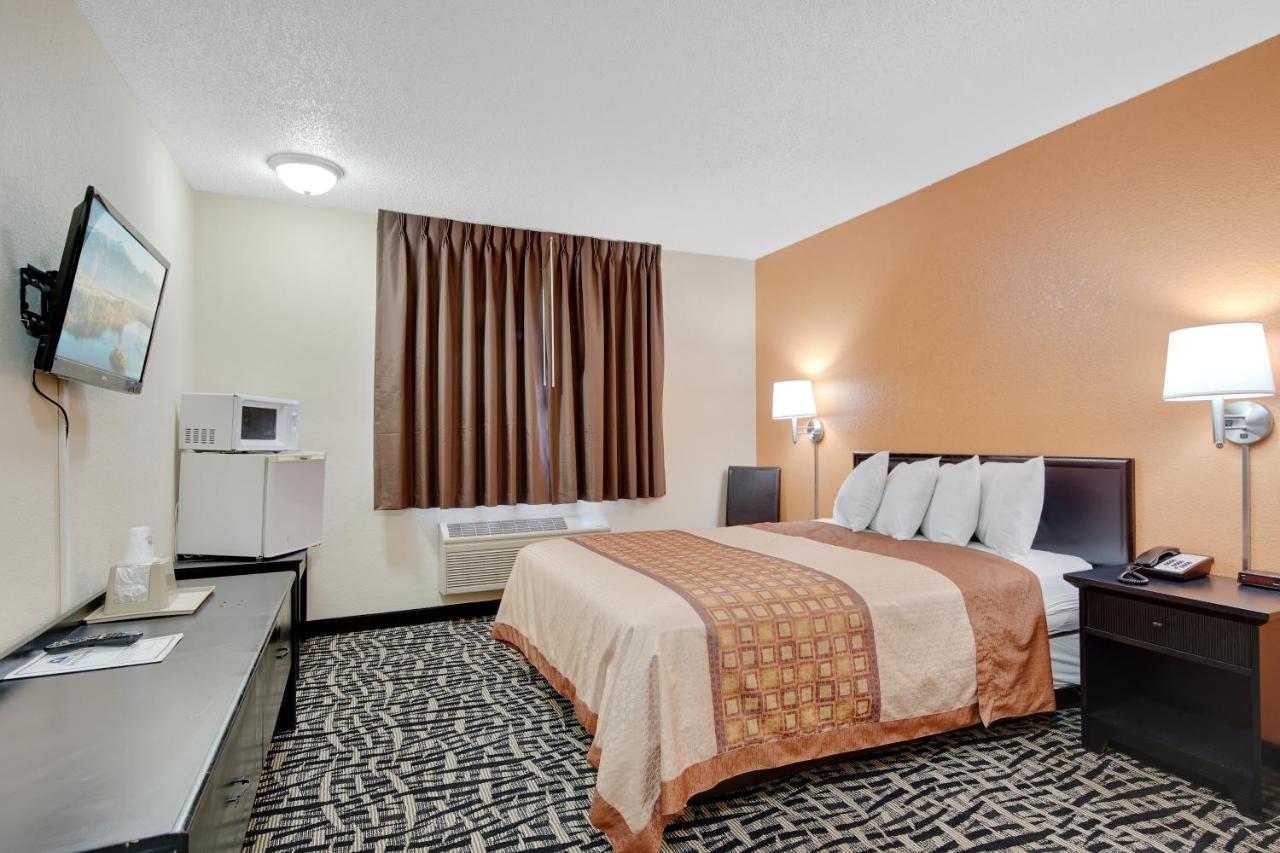 Americas Quality Inn & Suites - Finlayson Extérieur photo
