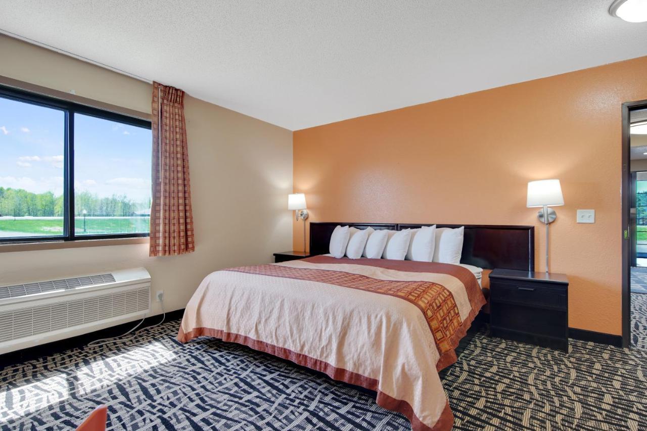 Americas Quality Inn & Suites - Finlayson Extérieur photo