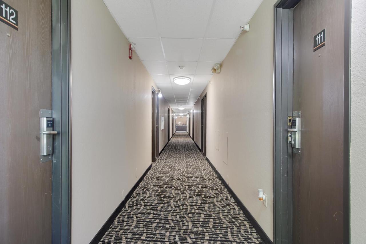 Americas Quality Inn & Suites - Finlayson Extérieur photo