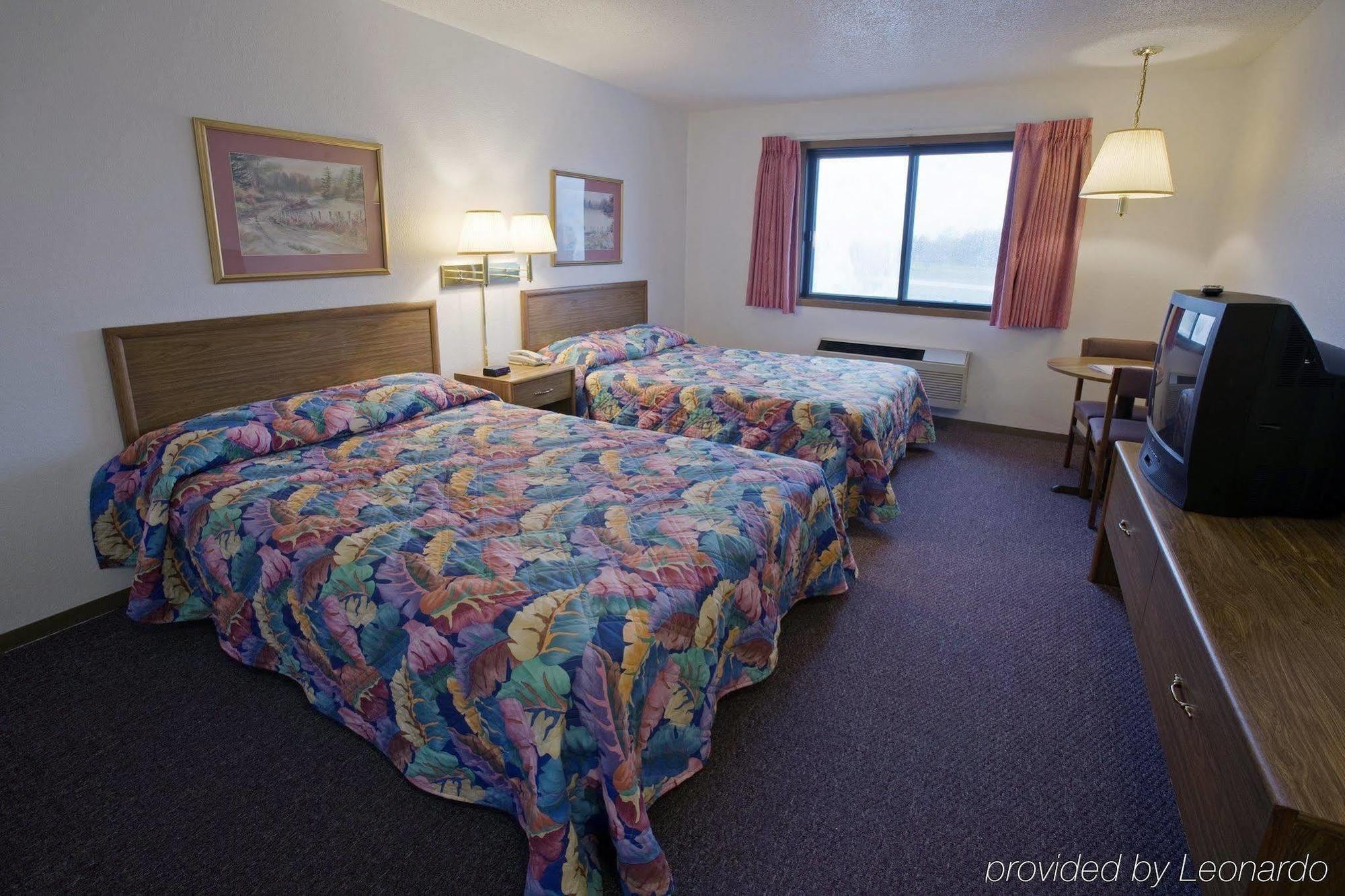 Americas Quality Inn & Suites - Finlayson Extérieur photo