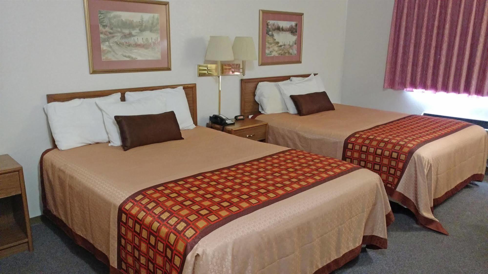 Americas Quality Inn & Suites - Finlayson Extérieur photo